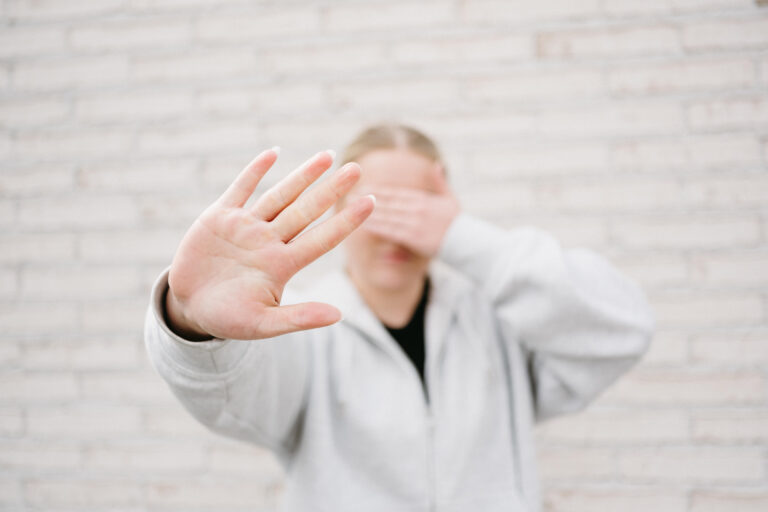 Avslöjandet av Fröken Snusk väcker debatt – ”Onödigt att nämna namn”