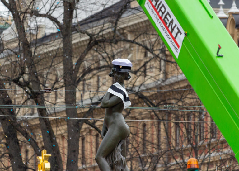 Havis Amanda ska skyddas inför segerfest