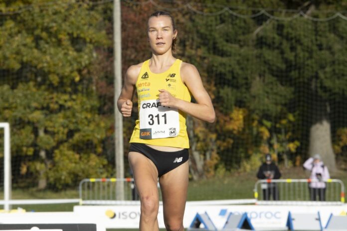 Ilona Mononen löper.